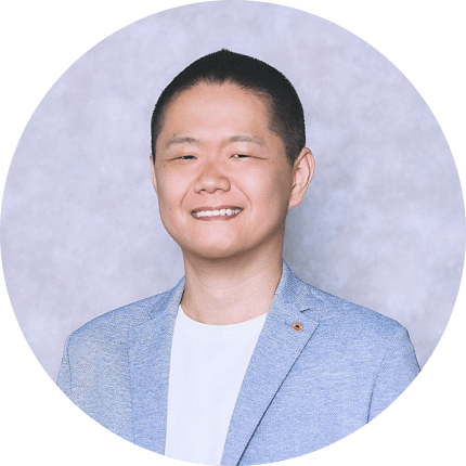 専門役員 由良 修平 SHUHEI YURA